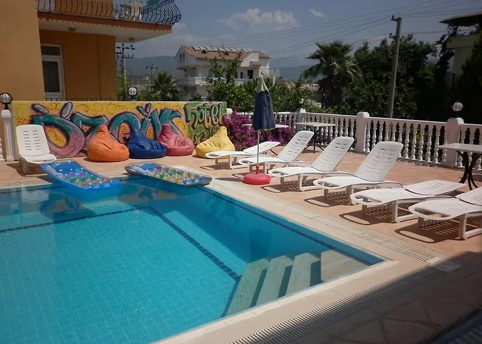 Otel Oezguer Hotel Fethiye