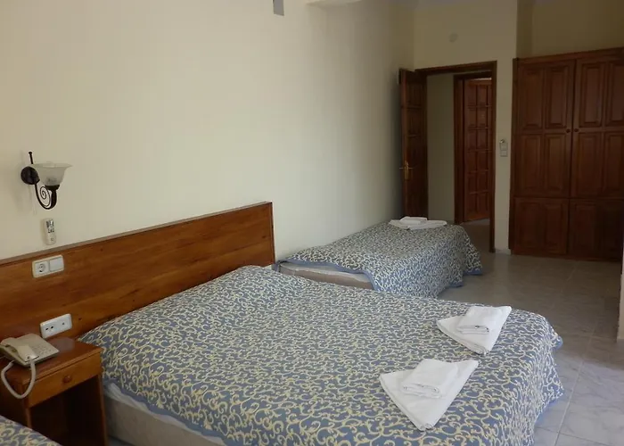 Oezguer Hotel Otel Fethiye
