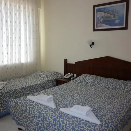 Oezguer Hotel *