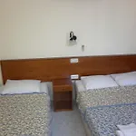 מלון Oezguer Hotel
