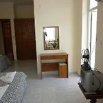Oezguer Hotel מלון פאטהיה