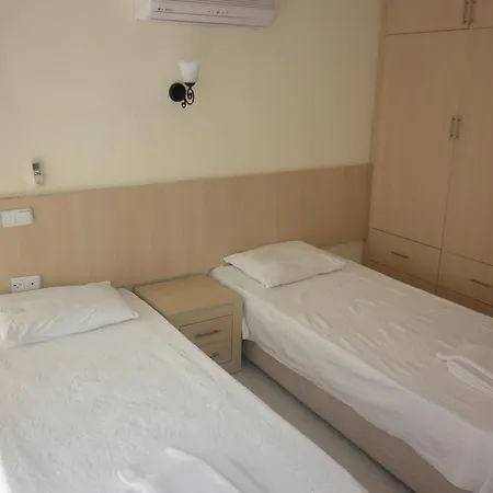 Oezguer Hotel * פאטהיה
