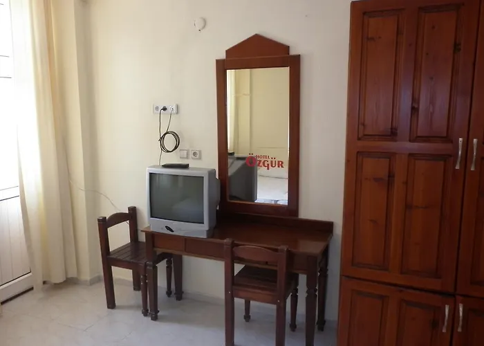 Ξενοδοχείο Oezguer Hotel *